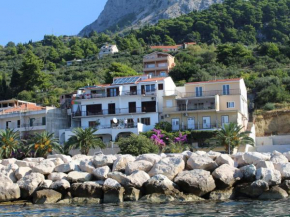 Apartments by the sea Podgora, Makarska - 21378